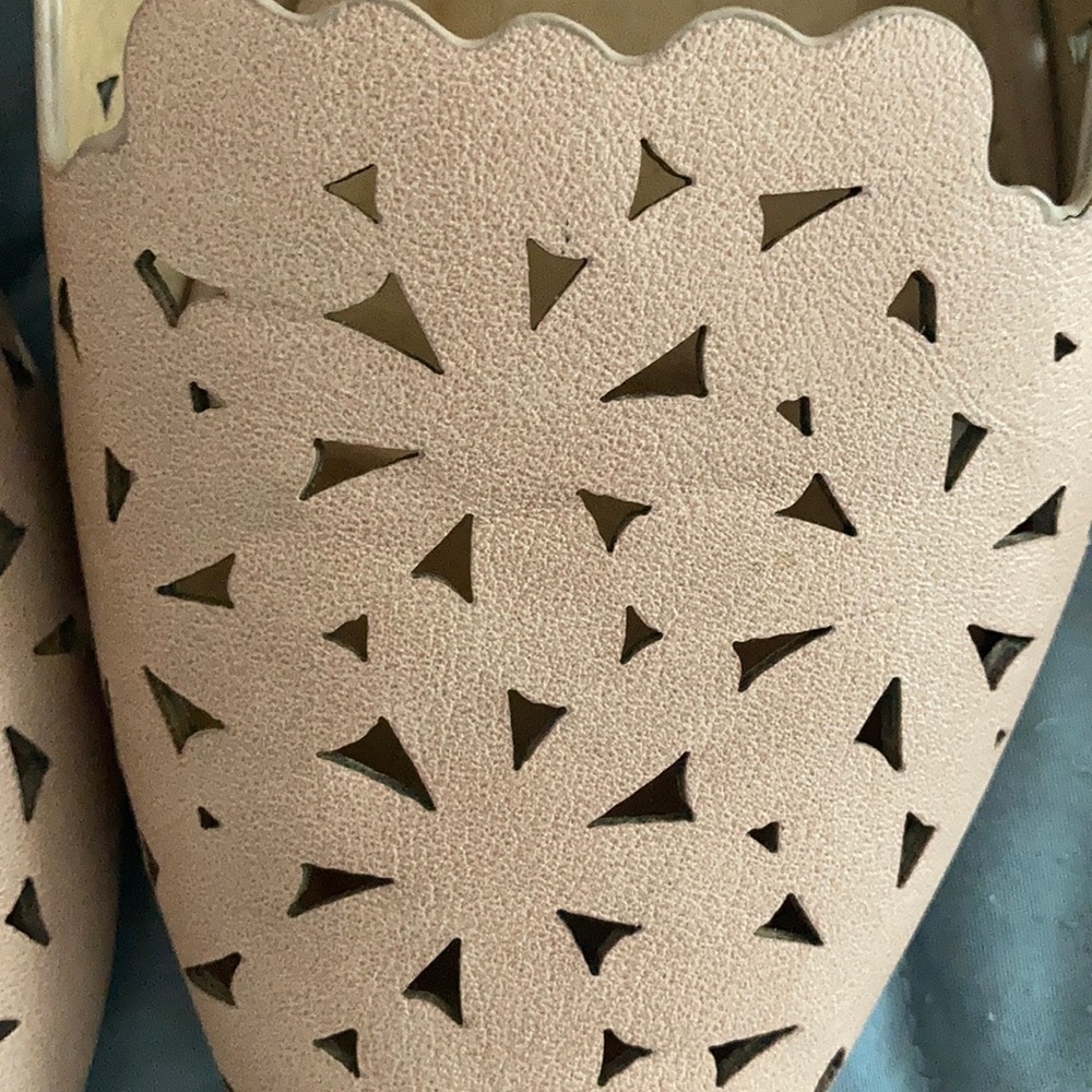 Flats - Picture 2 of 2